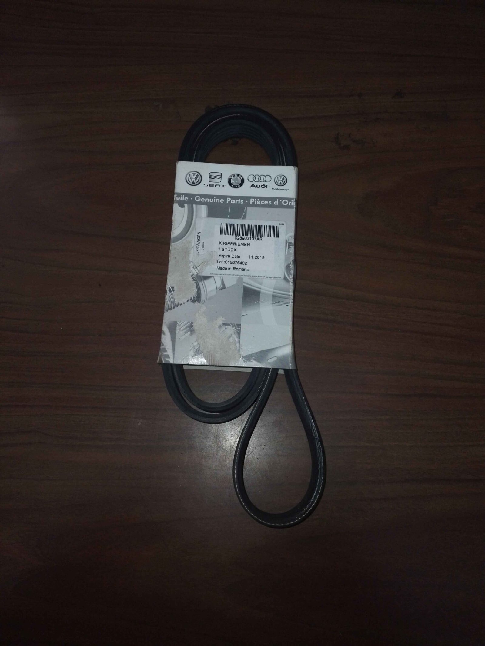 COURROIES À NERVURES TRAPÉZOÏDALES