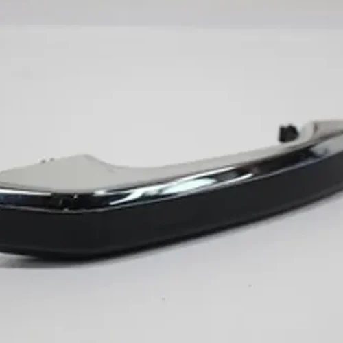 PIÈCES DE DÉTAIL DE CARROSSERIE