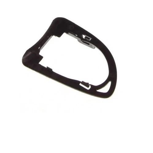 PIÈCES DE DÉTAIL DE CARROSSERIE