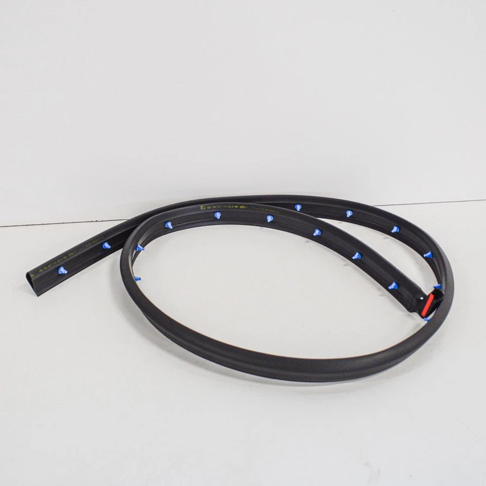 PIÈCES DE DÉTAIL DE CARROSSERIE