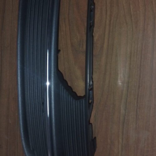 Grille de pare-chocs avant droite