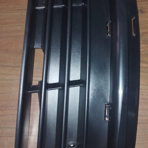 Grille de pare-chocs avant droite