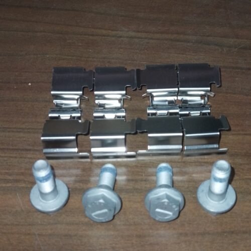 Kit de fixation de plaquettes de frein