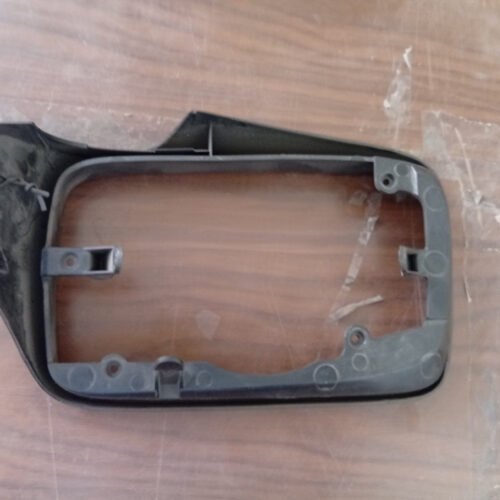 Cadre de rétroviseur extérieur