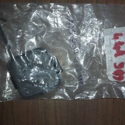 Cache de crochet de remorquage arrière