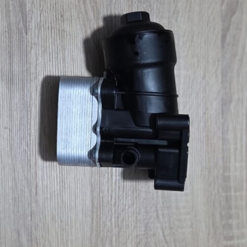 Boîtier de filtre à huile avec refroidisseur d’huile intégré