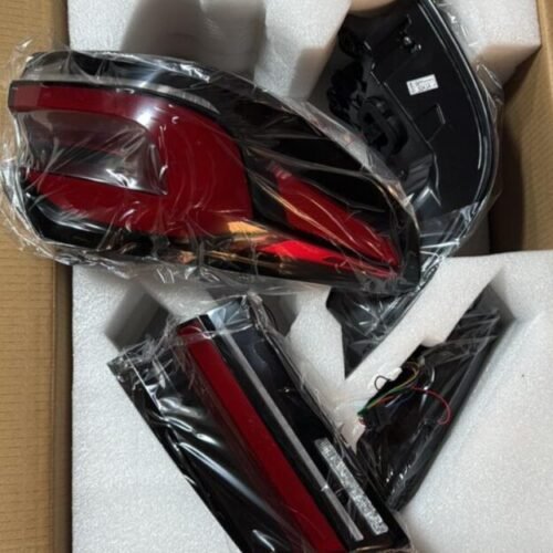 Paire de Feux Arrière LED Modernes